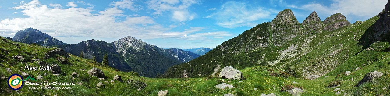 27 Panoramica sui Tre Pizzi.jpg